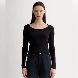 EVERLANE THE LUXE RIB LONG-SLEEVE
SCOOP-NECK TEE $58 Black NWT